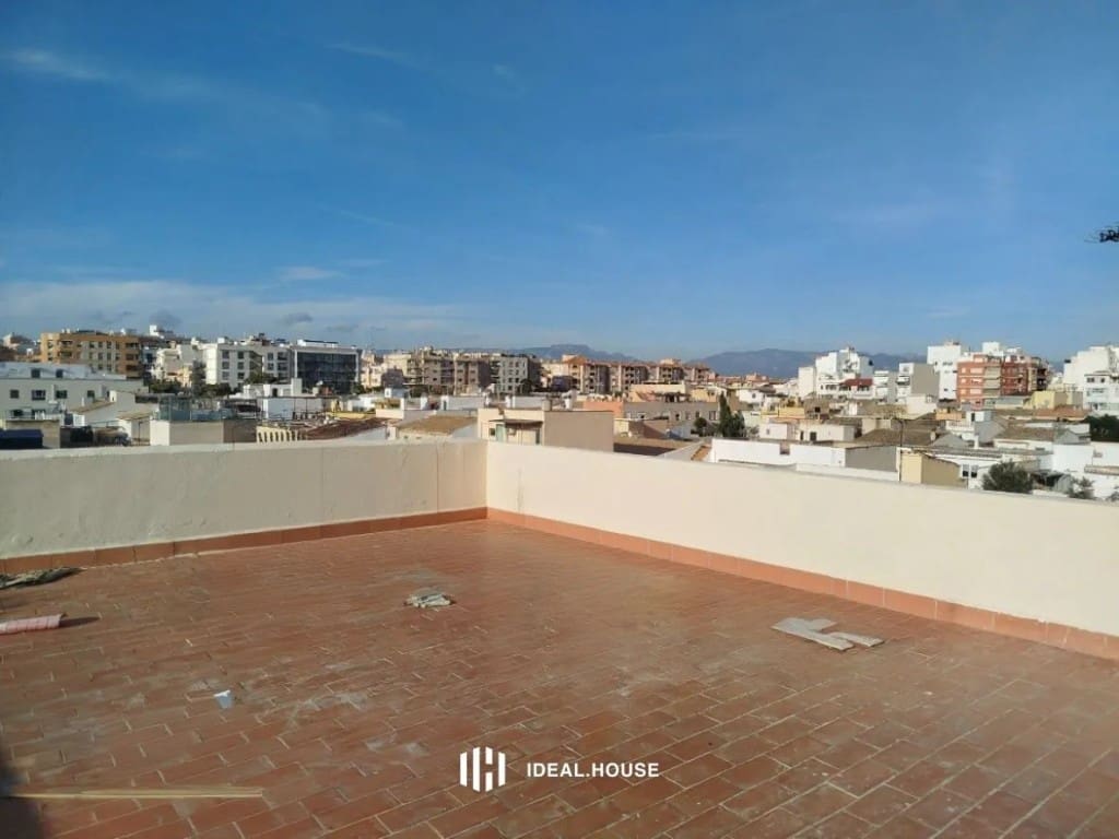 3 bedroom Apartment for sale in Palma de Mallorca - € 370,000 (Ref: 9927987)