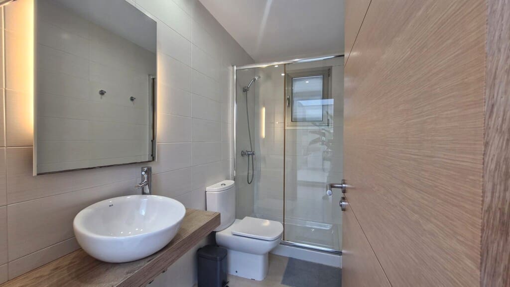4 bedroom Villa for rent in Alcudia with pool garage - € 3,000 (Ref: 9927990)