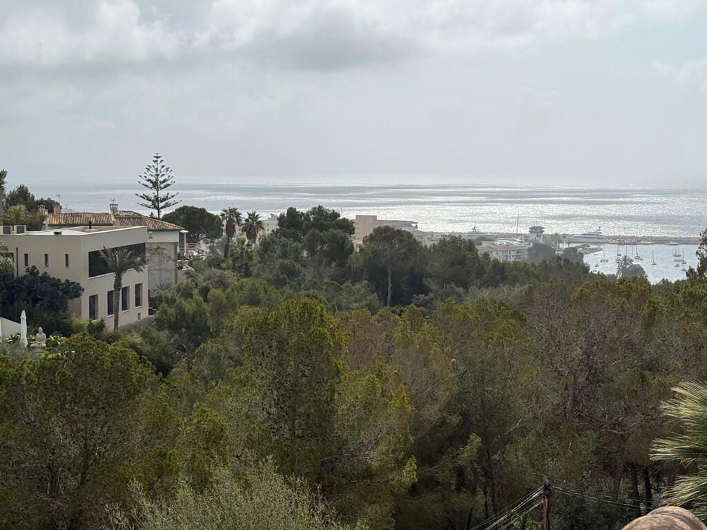4 bedroom Villa for sale in Costa d'en Blanes with pool - € 2,250,000 (Ref: 9927991)