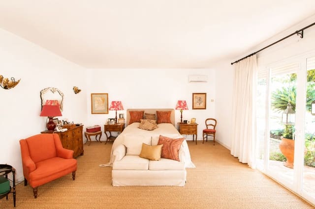 4 bedroom Villa for sale in La Quinta, Benahavís with pool garage - € 3,650,000 (Ref: 10021848)