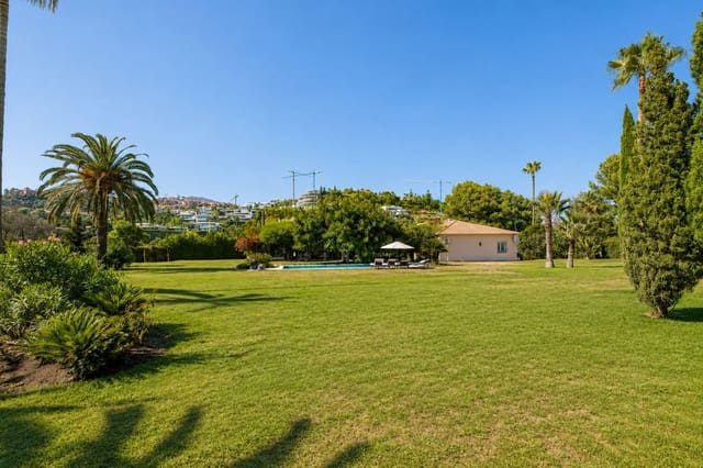 4 bedroom Villa for sale in La Quinta, Benahavís with pool garage - € 3,650,000 (Ref: 10021848)