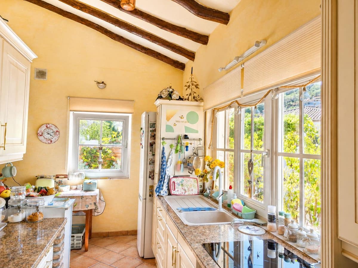 2 Zimmer Villa zu verkaufen in Benahavis - 795.000 € (Ref: 10033045)