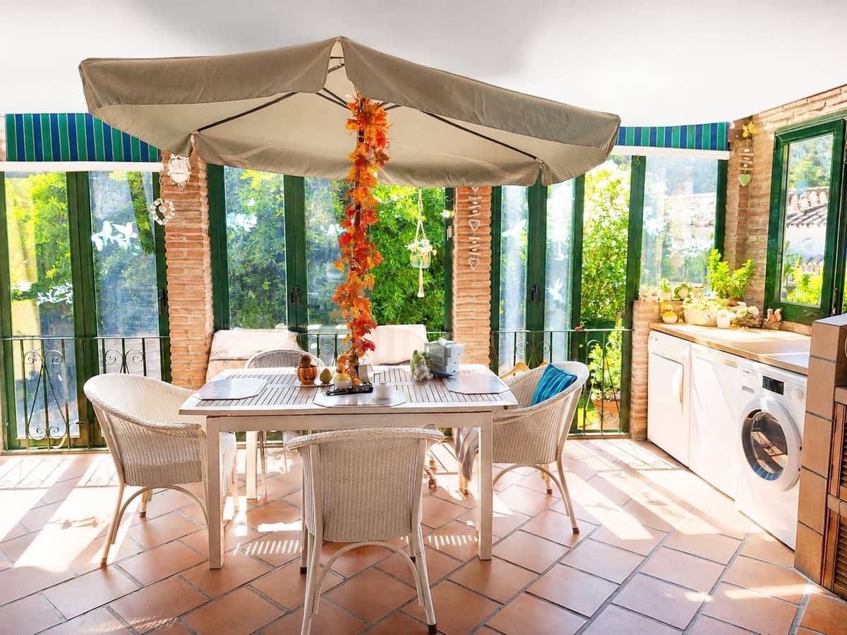 2 Zimmer Villa zu verkaufen in Benahavis - 795.000 € (Ref: 10033045)