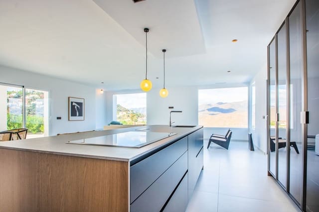 4 camera da letto Villa in vendita in La Mairena, Ojen con piscina garage - 1.980.000 € (Rif: 10045922)