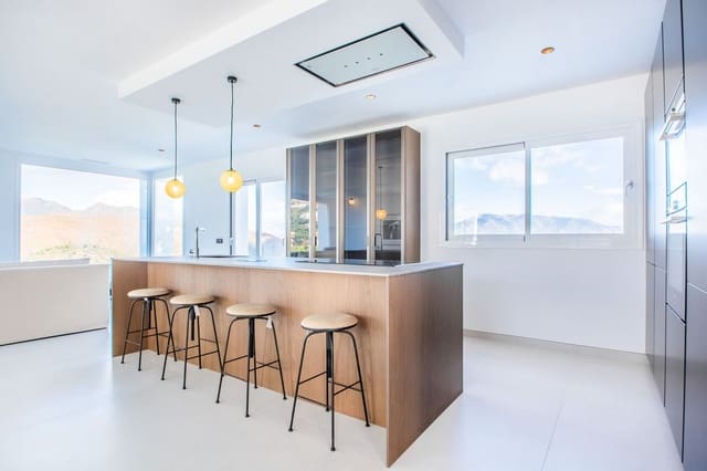 4 camera da letto Villa in vendita in La Mairena, Ojen con piscina garage - 1.980.000 € (Rif: 10045922)