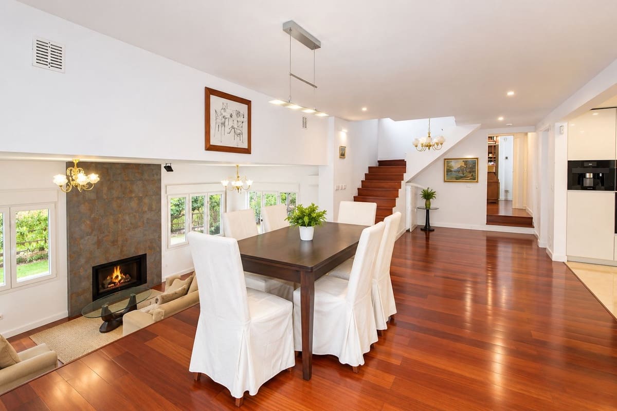 3 slaapkamer Villa te koop in El Rosario met zwembad garage - € 1.200.000 (Ref: 10050361)
