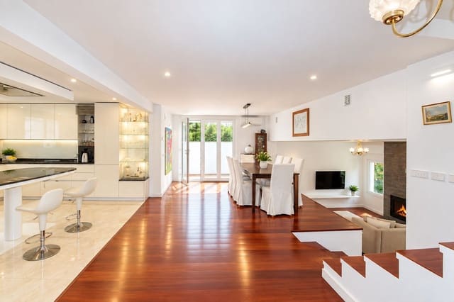 3 slaapkamer Villa te koop in El Rosario, Marbella met zwembad garage - € 1.200.000 (Ref: 10050361)