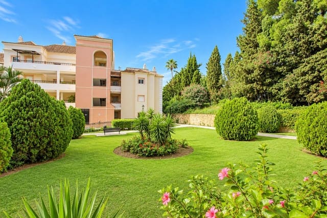 3 soveværelse Lejlighed til salg i Nueva Andalucia, Marbella med swimmingpool garage - € 575.000 (Ref: 10113448)