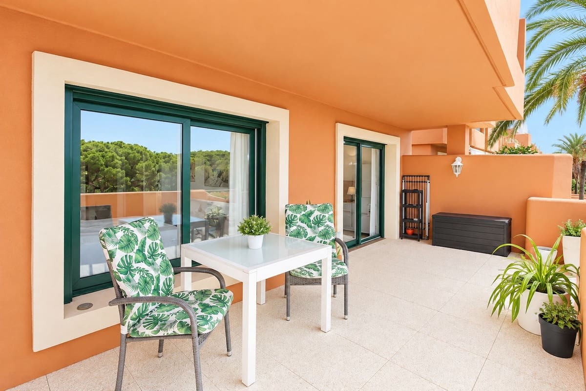 Apartamento de 2 habitaciones en Cabopino en venta con piscina garaje - 489.000 € (Ref: 10118219)