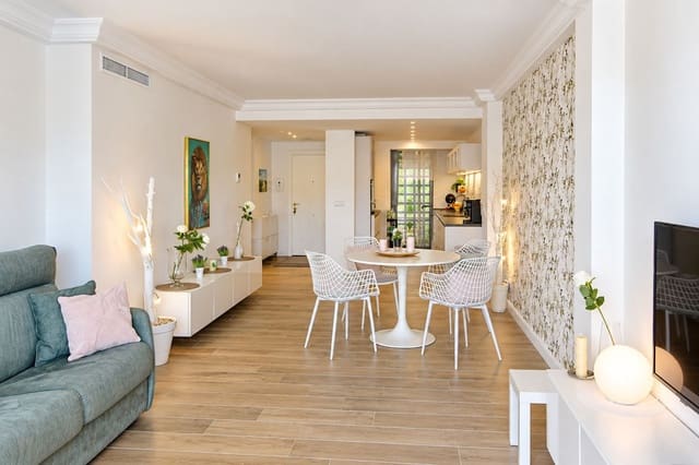Apartamento de 2 habitaciones en Cabopino, Marbella en venta con piscina garaje - 489.000 € (Ref: 10118219)