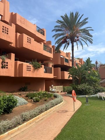 Apartamento de 2 habitaciones en Cabopino, Marbella en venta con piscina garaje - 489.000 € (Ref: 10118219)