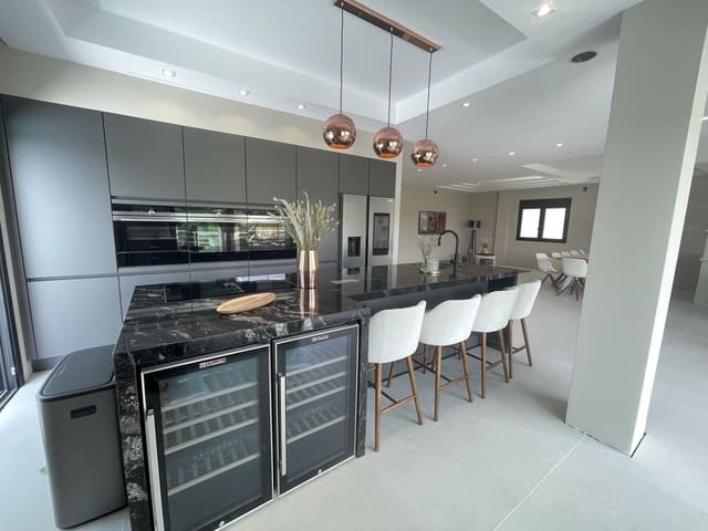 7 chambre Villa/Maison à vendre à Elviria, Marbella avec piscine garage - 3 790 000 € (Ref: 6867392)