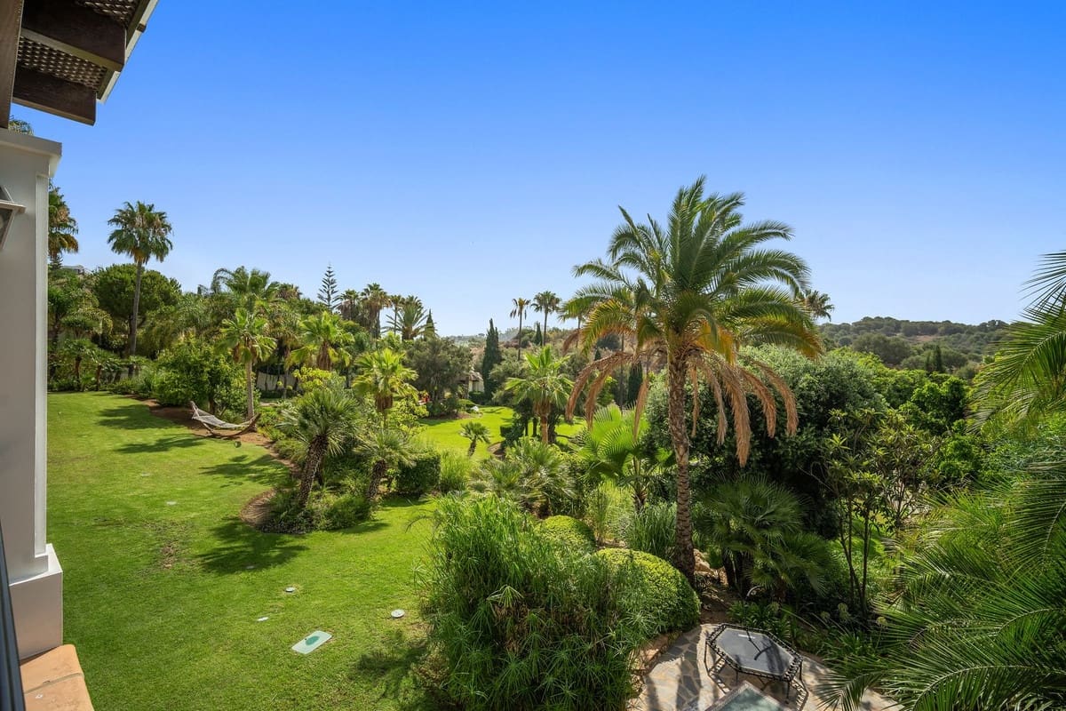 16 bedroom Villa for sale in Benahavis with pool garage - € 13,950,000 (Ref: 7840879)