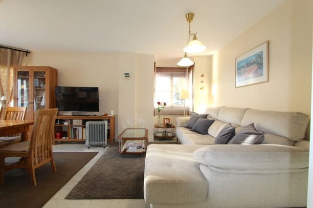 2 makuuhuone Omakotitalo myytävänä paikassa Calahonda, Mijas mukana uima-altaan 
autotalli - 375 000 € (Ref: 7873317)