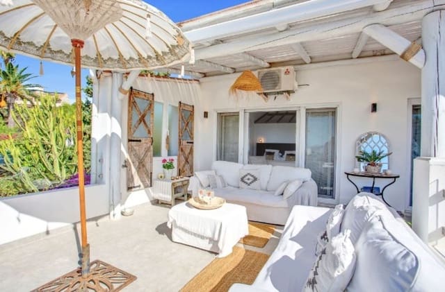 6 sypialnia Willa na sprzedaż w Marbesa, Marbella z basenem garażem - 2 150 000 € (Ref: 8138701)