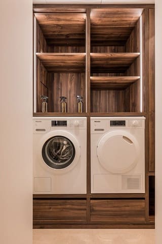 Apartamento de 3 habitaciones en Guadalmansa, Estepona en venta con piscina garaje - 1.825.000 € (Ref: 8436271)