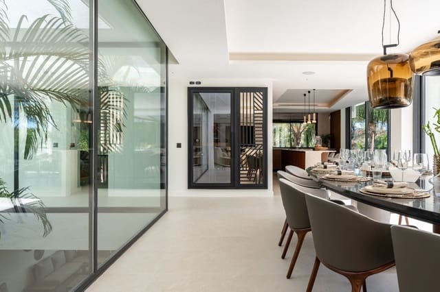 5 bedroom Villa for sale in Hacienda Las Chapas, Marbella with pool garage - € 5,875,000 (Ref: 8848468)