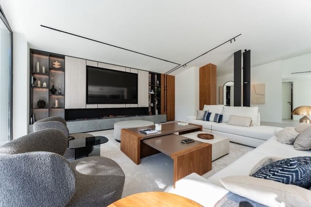 5 sypialnia Willa na sprzedaż w Hacienda Las Chapas, Marbella z basenem garażem - 5 875 000 € (Ref: 8848468)