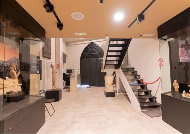 Local Comercial de 5 habitaciones en Centro Historico, Málaga ciudad en venta - 1.275.160 € (Ref: 8855984)