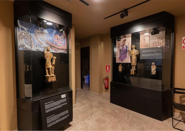 Local Comercial de 5 habitaciones en Centro Historico, Málaga ciudad en venta - 1.275.160 € (Ref: 8855984)