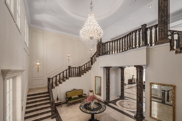 7 sypialnia Willa na sprzedaż w Sierra Blanca, Marbella z basenem garażem - 13 000 000 € (Ref: 8936151)