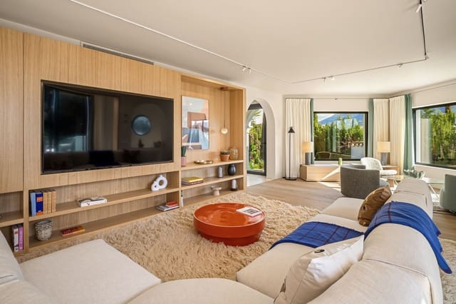 4 chambre Villa/Maison à vendre à Nueva Andalucia, Marbella avec piscine garage - 3 100 000 € (Ref: 8948224)