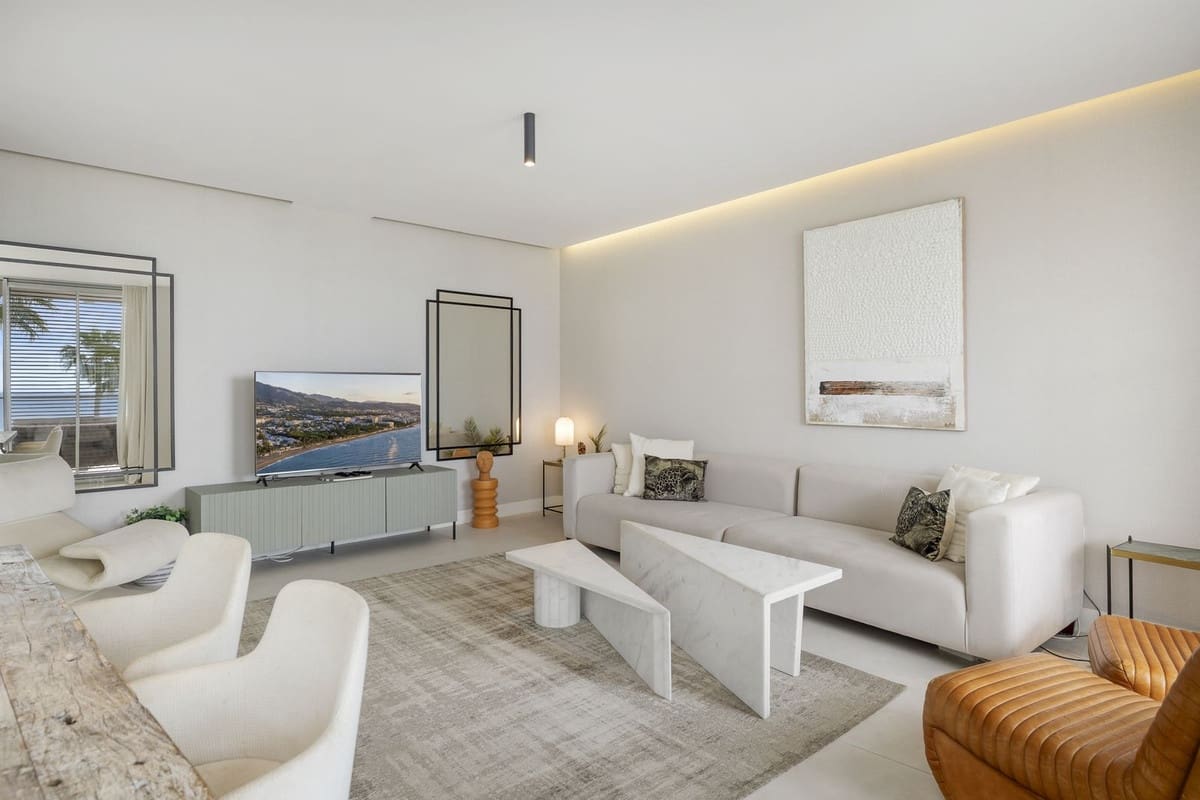 3 bedroom Beach Apartment for sale in New Golden Mile with pool garage - € 1,145,000 (Ref: 9002405)