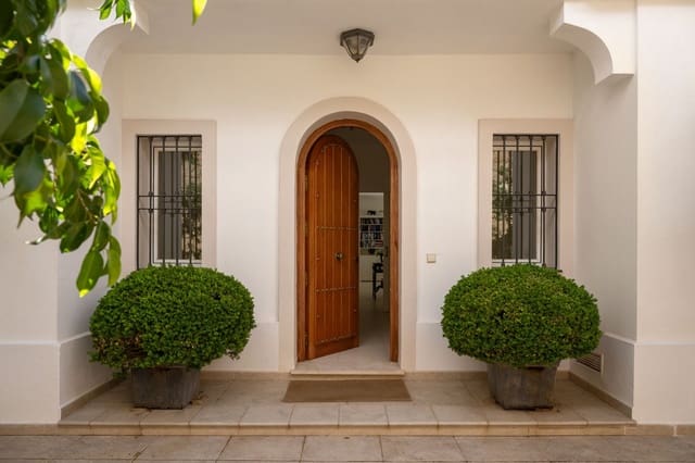 4 slaapkamer Villa te koop in La Quinta, Benahavís met zwembad garage - € 2.395.000 (Ref: 9111525)