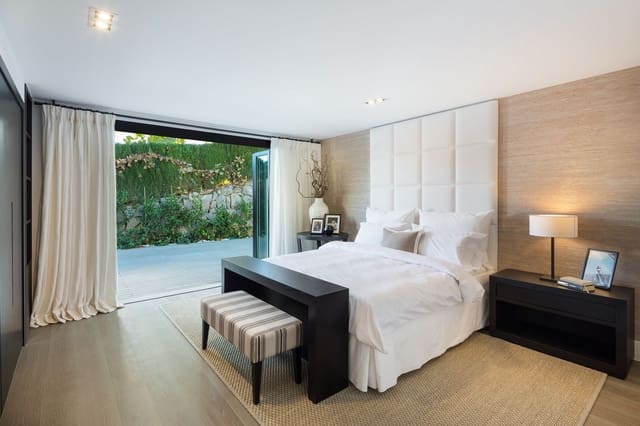 5 soverom Villa til salgs i Aloha Golf, Marbella med svømmebasseng garasje - € 4 495 000 (Ref: 9142426)