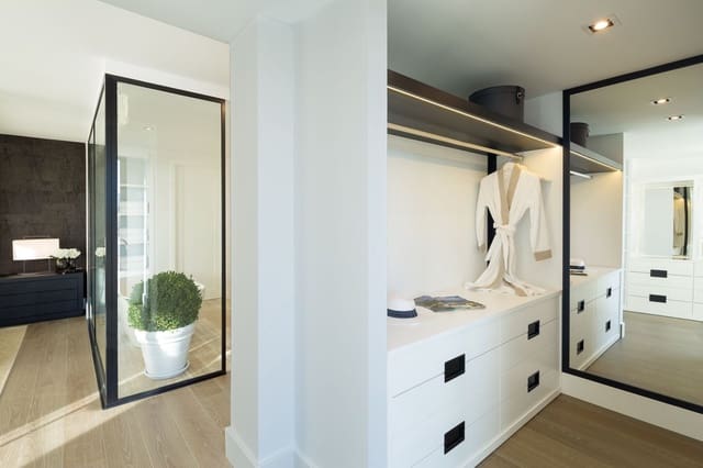 5 soverom Villa til salgs i Aloha Golf, Marbella med svømmebasseng garasje - € 4 495 000 (Ref: 9142426)