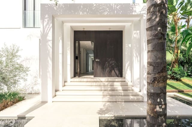 4 chambre Villa/Maison à vendre à Nueva Andalucia, Marbella avec piscine garage - 3 395 000 € (Ref: 9144610)