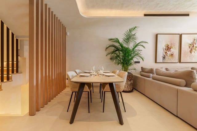 Casa de 4 habitaciones en Golden Mile, Marbella en venta con piscina garaje - 2.150.000 € (Ref: 9211517)