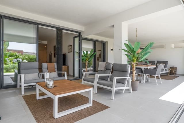 2 quarto Apartamento para venda em Estepona com piscina garagem - 495 000 € (Ref: 9295891)