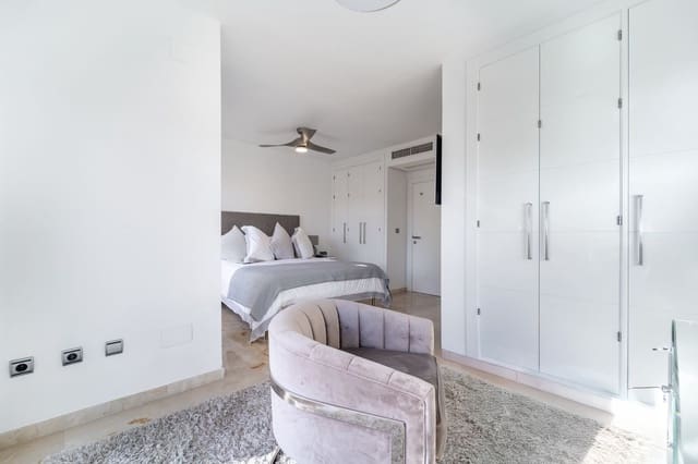 4 soverom Hus til salgs i Costabella, Marbella med svømmebasseng garasje - € 775 000 (Ref: 9529109)