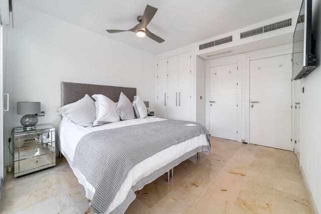 4 soveværelse Byhus til salg i Costabella, Marbella med swimmingpool garage - € 775.000 (Ref: 9529109)