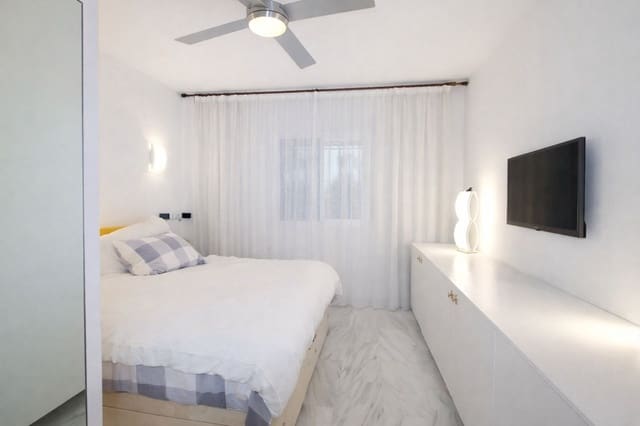 3 soveværelse Lejlighed til salg i Miraflores, Mijas med swimmingpool garage - € 450.000 (Ref: 9565745)