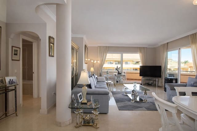 3 chambre Penthouse à vendre à Elviria, Marbella avec piscine garage - 599 000 € (Ref: 9788061)