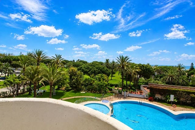 1 makuuhuone Ranta-asunto myytävänä paikassa Marbesa, Marbella mukana uima-altaan 
autotalli - 320 000 € (Ref: 9805638)