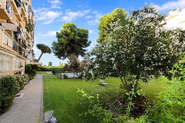 Studio til salgs i Marbella med svømmebasseng - € 180 000 (Ref: 9937049)