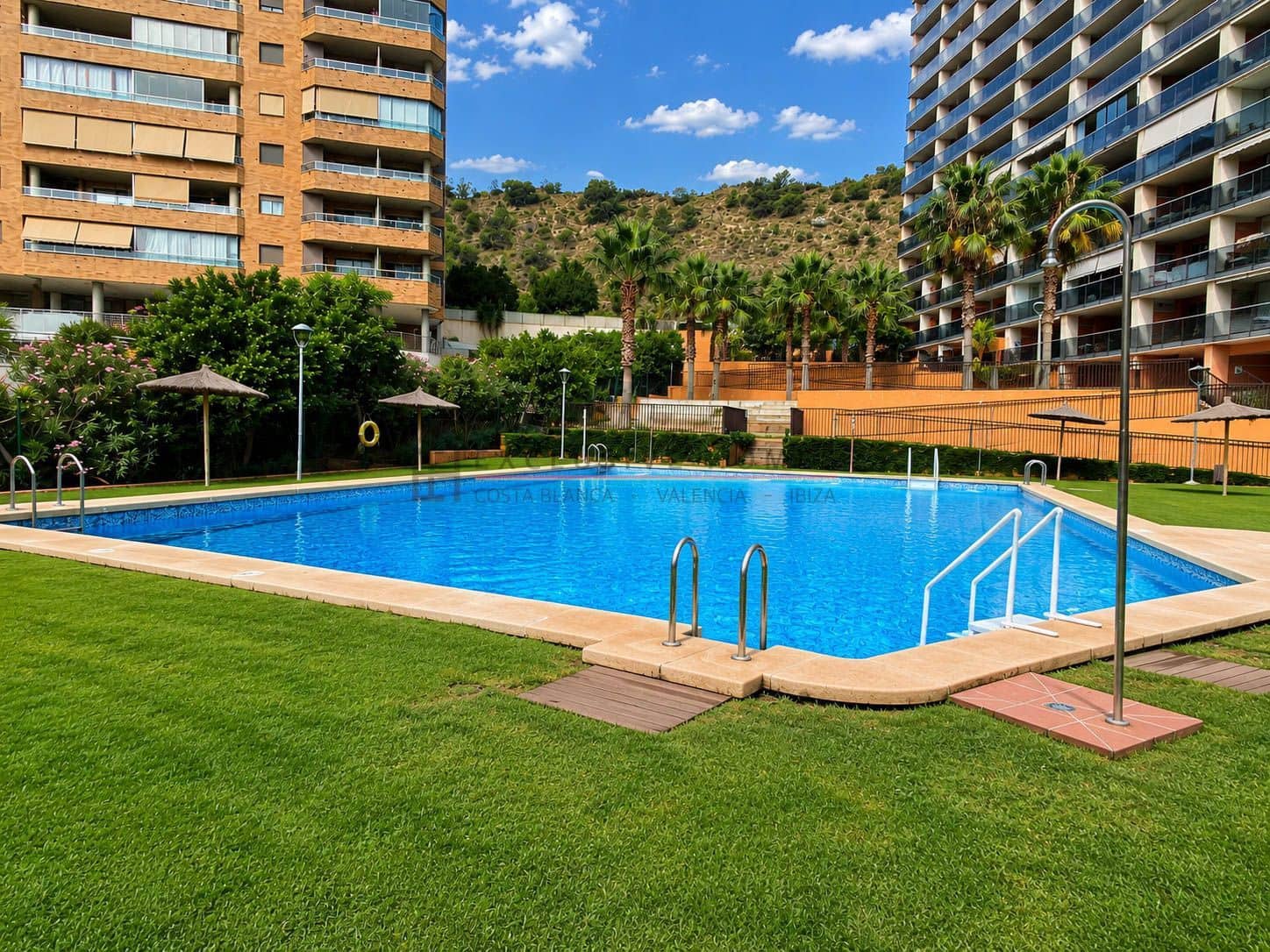 2 soverom Leilighet til salgs i La Villajoyosa / Vila Joiosa med svømmebasseng garasje - € 358 000 (Ref: 10004985)
