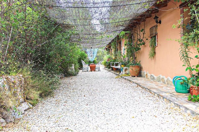 4 chambre Finca/Maison de Campagne à vendre à Castell de Castells avec piscine garage - 425 000 € (Ref: 10017043)