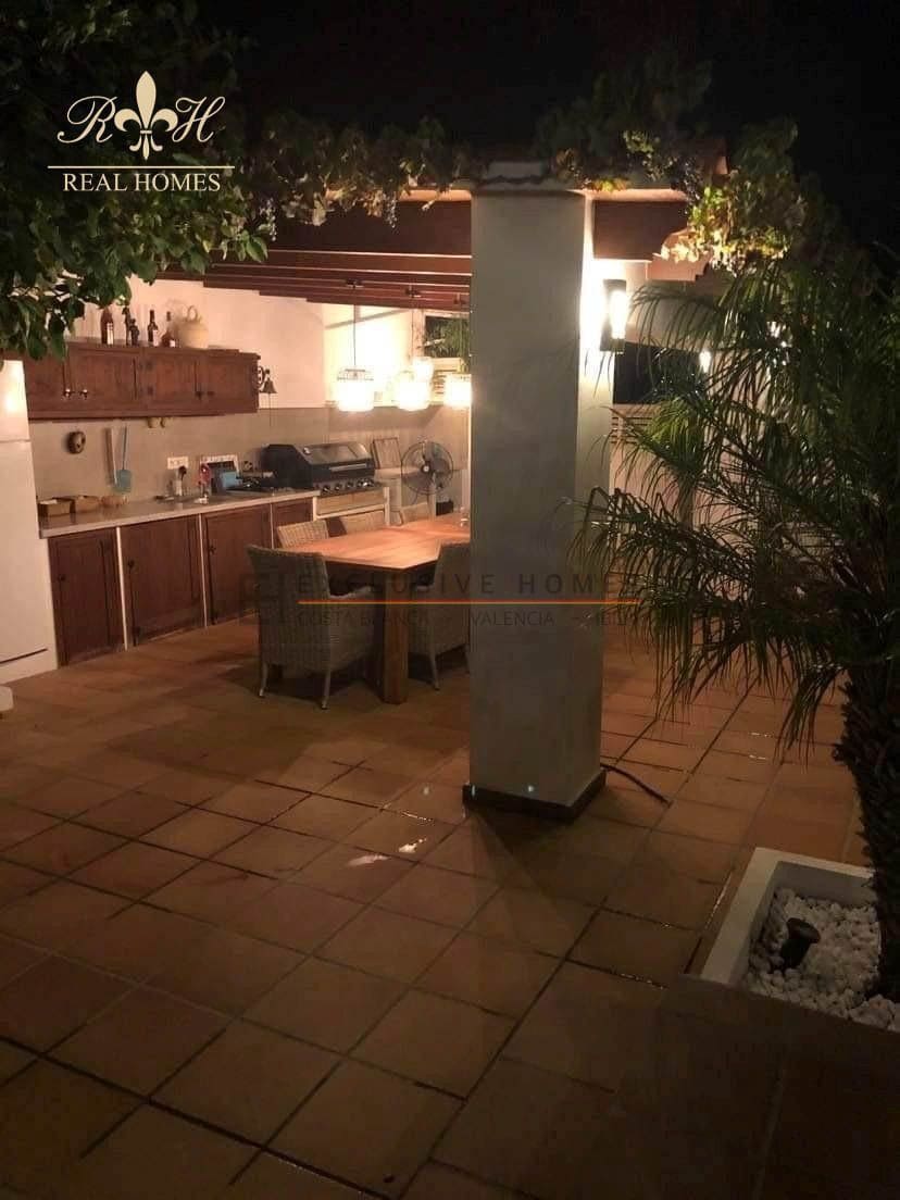 5 slaapkamer Villa te koop in Albir met zwembad garage - € 679.000 (Ref: 10020119)