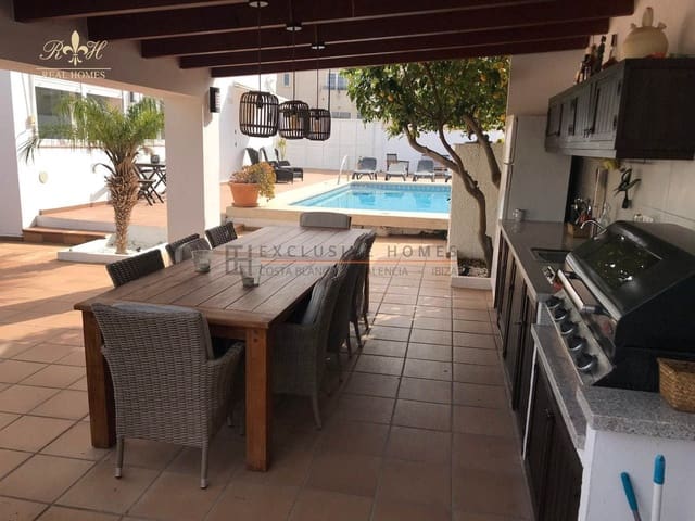 Chalet de 5 habitaciones en Albir, Alfaz del Pi / L'Alfàs del Pi en venta con piscina garaje - 679.000 € (Ref: 10020119)