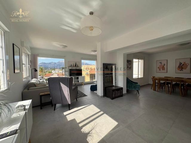 Chalet de 5 habitaciones en Albir, Alfaz del Pi / L'Alfàs del Pi en venta con piscina garaje - 679.000 € (Ref: 10020119)