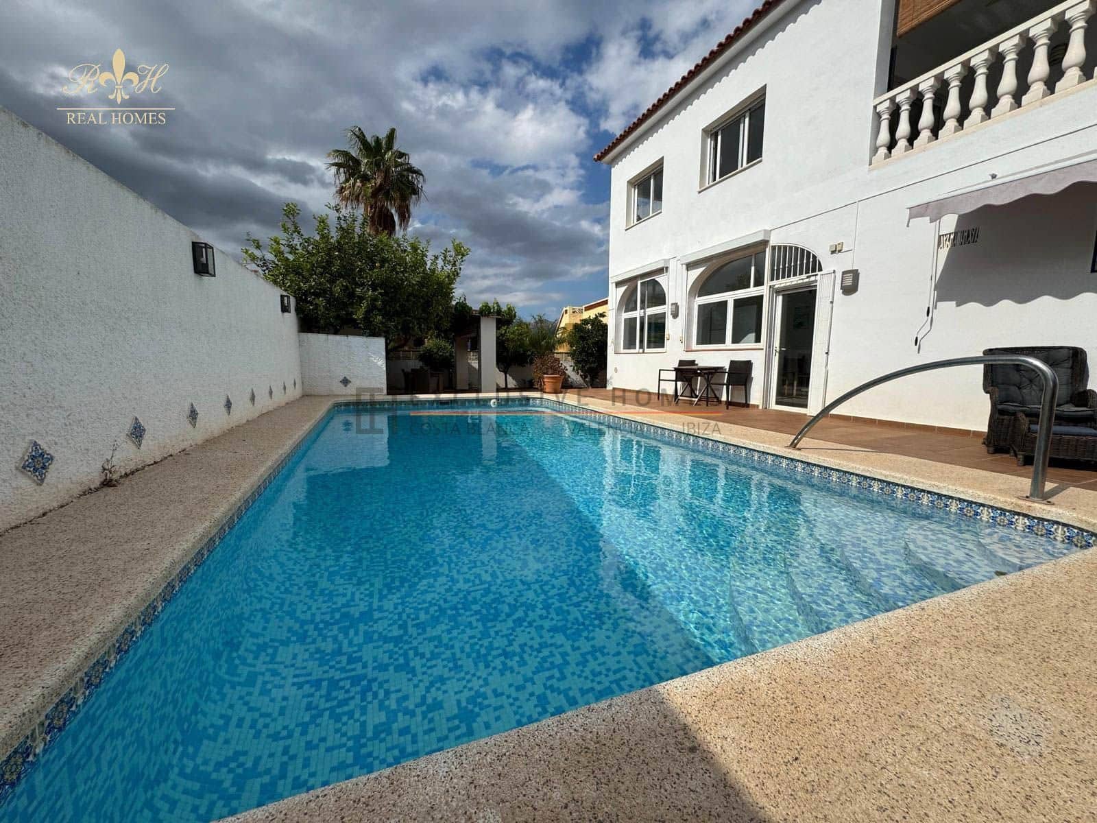 5 slaapkamer Villa te koop in Albir met zwembad garage - € 679.000 (Ref: 10020119)