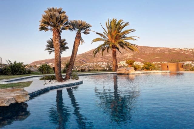4 chambre Finca/Maison de Campagne à vendre à Moraira, Teulada-Moraira avec piscine garage - 4 200 000 € (Ref: 10020122)