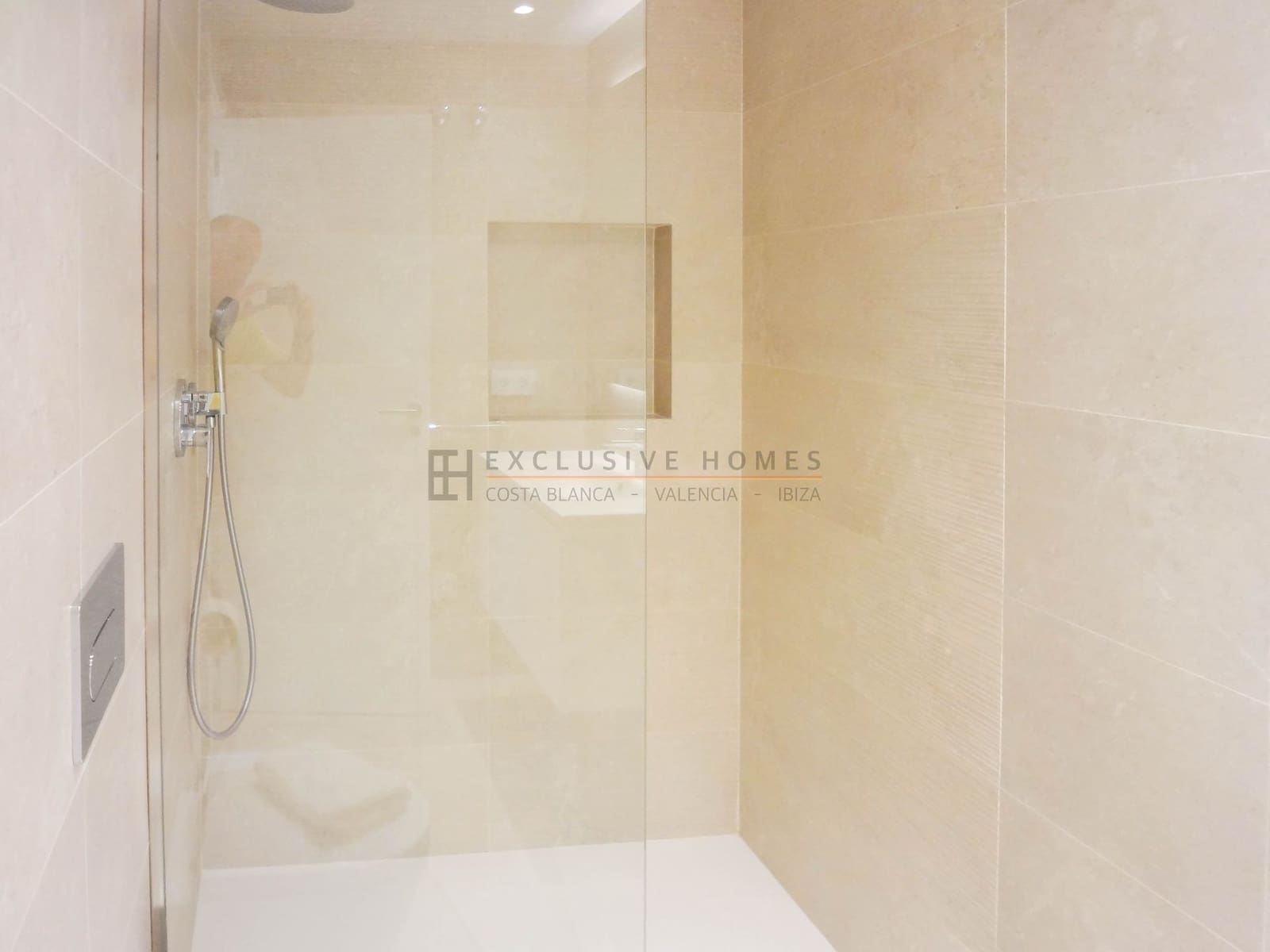 3 chambre Appartement à vendre à Oliva Nova avec piscine garage - 525 000 € (Ref: 10025072)
