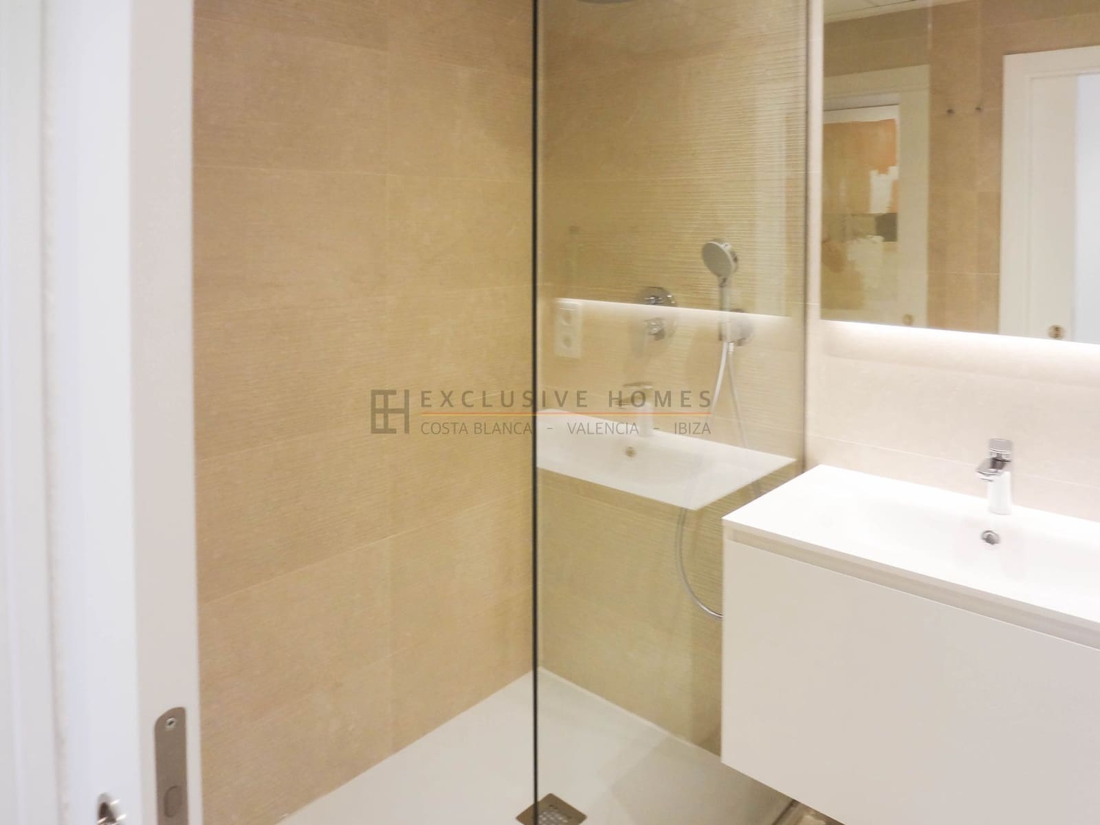 3 chambre Appartement à vendre à Oliva Nova avec piscine garage - 525 000 € (Ref: 10025072)