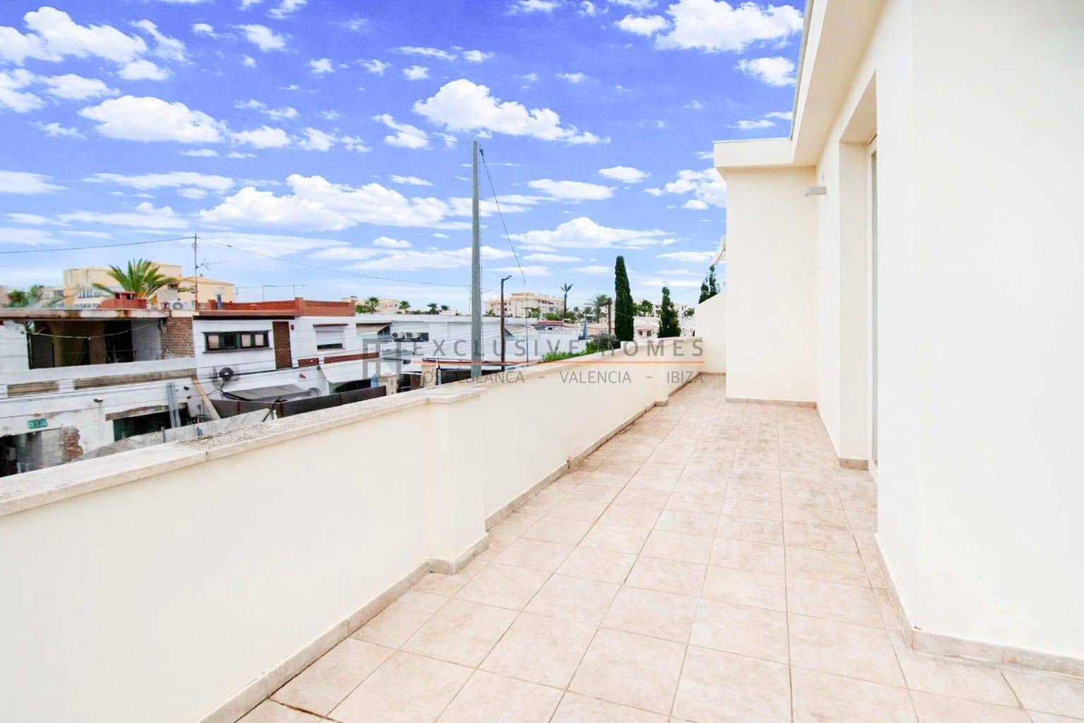 4 quarto Moradia Geminada para venda em Albir com piscina garagem - 902 000 € (Ref: 10025073)