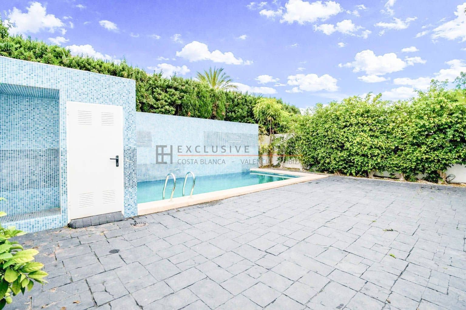 4 quarto Moradia Geminada para venda em Albir com piscina garagem - 902 000 € (Ref: 10025073)